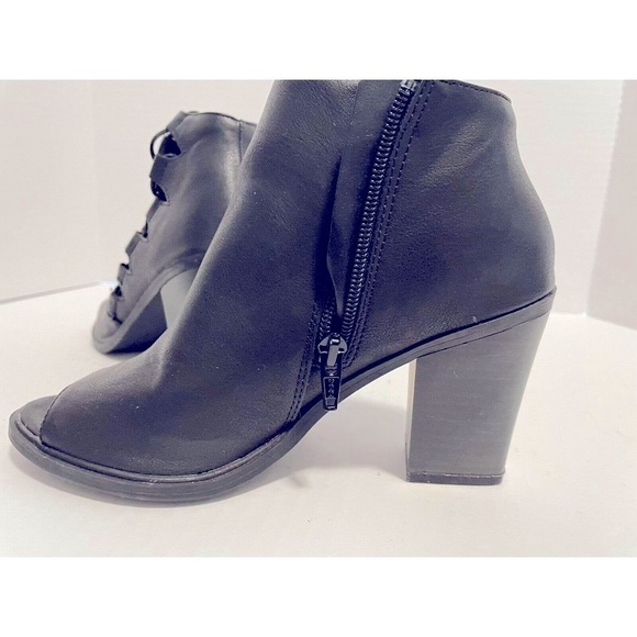 KOHLS BLACK WOMENS SIZE 6 SHOE BOOTIES - Picture 4 of 9